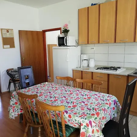 With Parking Space - 11812 アパート